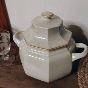 Mikasa Avante Soup Tureen